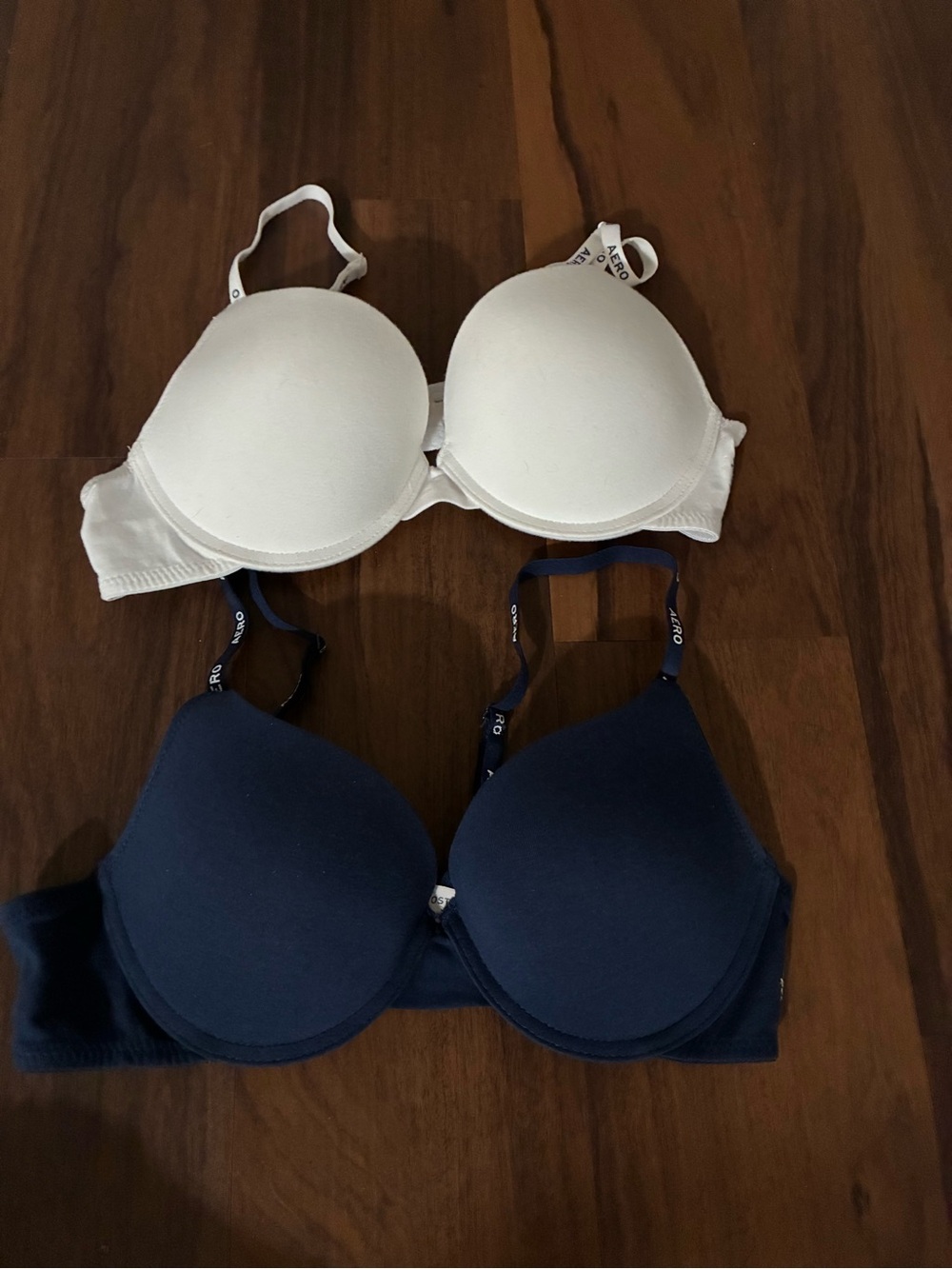 Aeropostale Two-Pack T-Shirt Bras in White & Navy